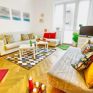 Big&Bright- Golden Apartments- Old Town Apartament